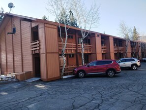 Exterior - Ventura Grand Inn (Mammoth Lakes)