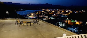 —BRAND NEW HOME--BEAUTIFUL RIVER VIEWS, LOTS OF PARKING