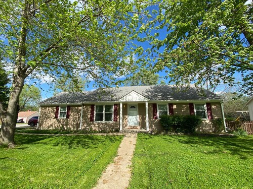 ⭐️Comfortable✅Clean✅ Central✅!Stylish✅!PetFriendly⭐️Backyard⭐️Grill