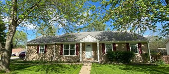 ⭐️Comfortable✅Clean✅ Central✅!Stylish✅!PetFriendly⭐️Backyard⭐️Grill