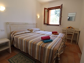 House | 3 bedrooms, individually furnished