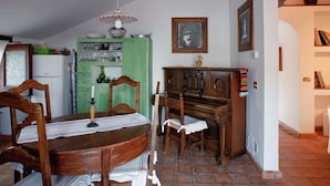 Ferienhaus | Eigene Küche | Kühlschrank, Ofen