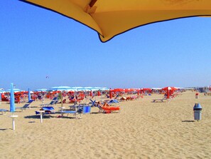 Exterior - Spacious House near Beach with Private Garden & Interior Car Park (Comacchio)