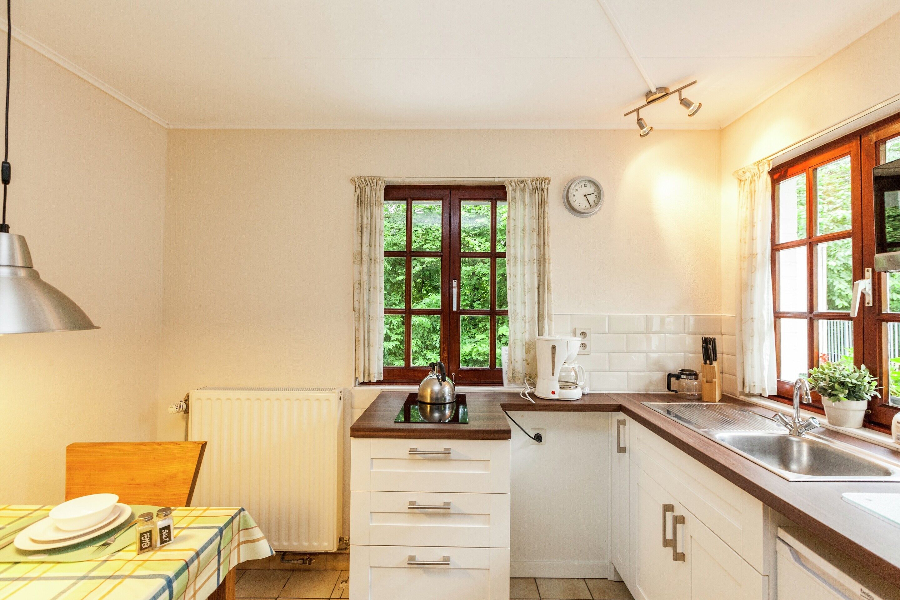 Ghế cao cho trẻ em 