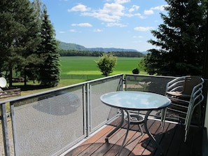 Balcony - Holiday Home With Lawn in Reinhardtsdorf-schona (Reinhardtsdorf-Schoena)