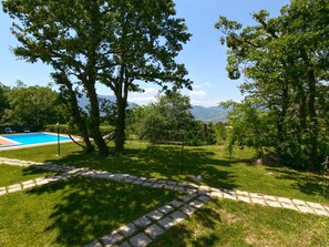 House | Pool | Outdoor pool - Mansion in San Valentino With Pool (San Valentino In Abruzzo)