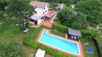 House | Kolam renang | Kolam renang terbuka