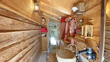 House | Bathroom