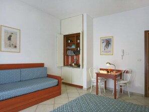 Apartment | Living room