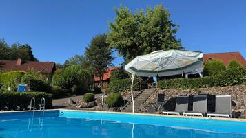 House | Pool