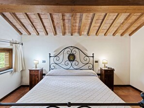 Apartment | 1 bedroom, individually furnished, bed sheets - House in Umbria With Pool & Garden Views (Perugia)