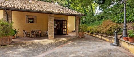 Apartment | Exterior