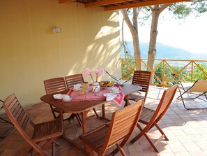 House | Dining - Holiday House with Pool near Sea, Beach, & Caves (Centola)