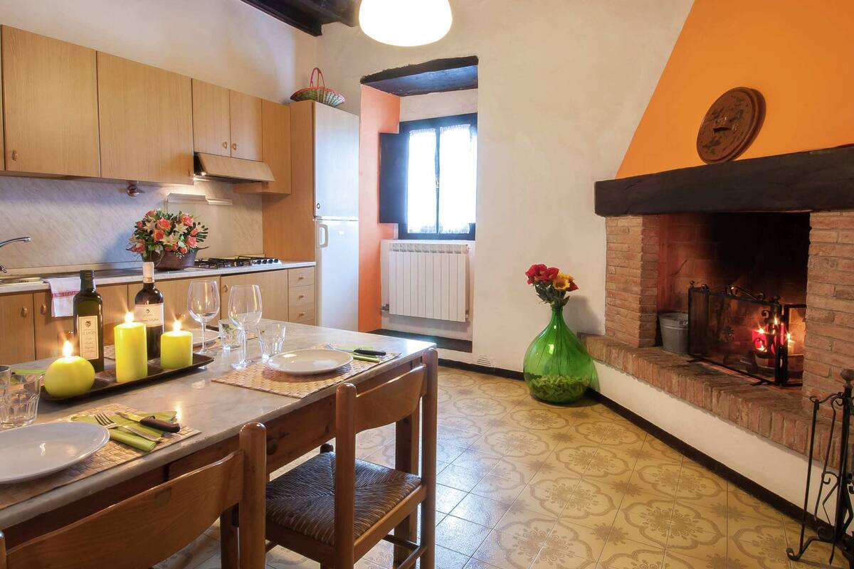 House | 2 bedrooms, individually furnished, bed sheets