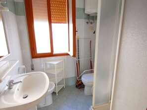 Apartment | Badezimmer | Dusche