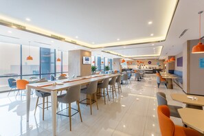 Restaurant - Holiday Inn Express Xi'An Intl Trade & Logistic Park by IHG (Xi'an)