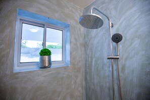 Bathroom - Luxury 2BR Apartment With Pool - Great Location (Willemstad)