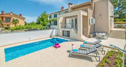 Modern Villa in Salakovci With Private Pool