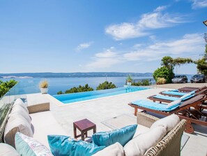 Appartamento | Piscina | Piscina all'aperto, una piscina riscaldata