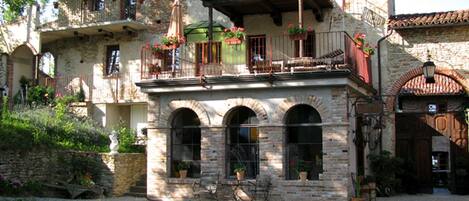 House | Exterior