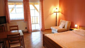 House | Living room - Comfortable Apartment Near Lake in Czech Republic (Cerna V Posumavi)