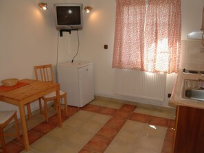 House | Private kitchen | Fridge, coffee/tea maker - Comfortable Apartment Near Lake in Czech Republic (Cerna V Posumavi)