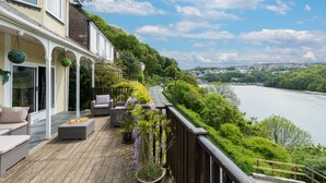 Unclassified image, 2 of 33, button - Cozy Holiday Home in Morval With Private Garden (Looe)