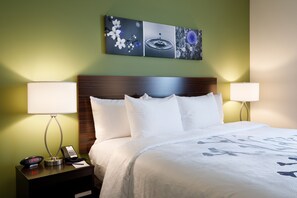 Standard Room, 1 King Bed, Non Smoking | Premium bedding, desk, blackout drapes, iron/ironing board - Sleep Inn & Suites Park City - Wichita North (Wichita)