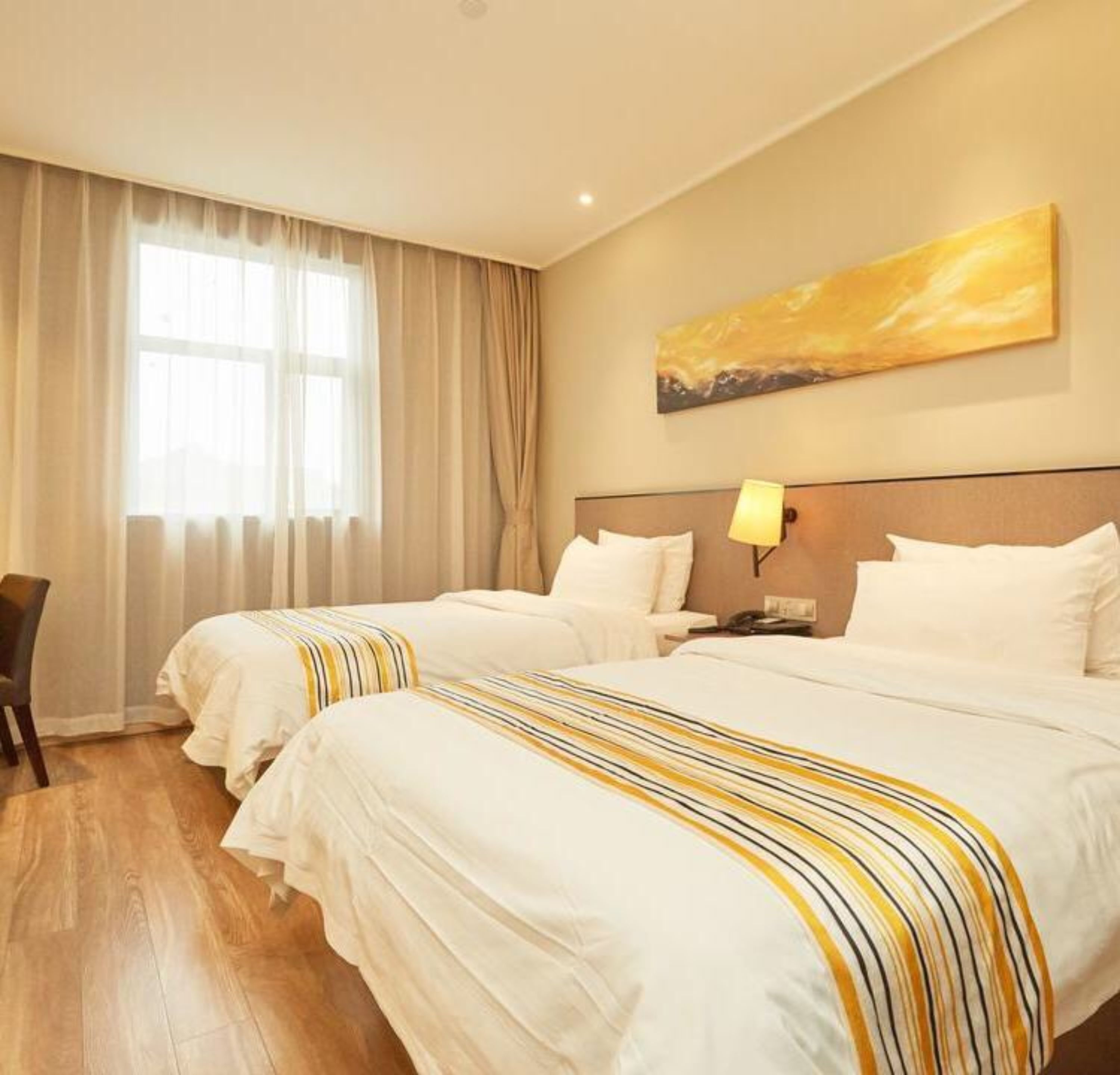 exclusive twin room | desk, blackout curtains, iron/ironing board, free wifi