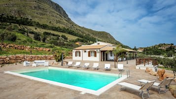 Casa | Piscina | Piscina coperta, piscina all'aperto