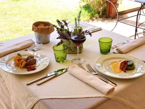 House | Outdoor dining - Scenic Stay in Spoleto (Spoleto)