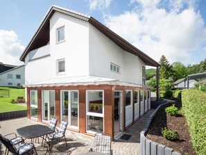 House | Exterior - Enchanting Holiday Home in Bodefeld With Terrace (Schmallenberg)