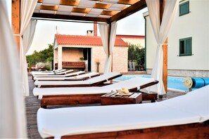 In-room safe, iron/ironing board, free WiFi - Apartments Lucija (Novigrad)