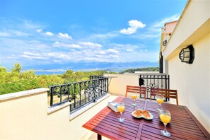 Apartment (A1) | Terrace/patio - Apartments Lucija (Novigrad)