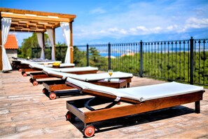 In-room safe, iron/ironing board, free WiFi - Apartments Lucija (Novigrad)
