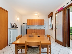 House | Private kitchen | Microwave - Nice Holiday Apartment near Lazise (Lazise)