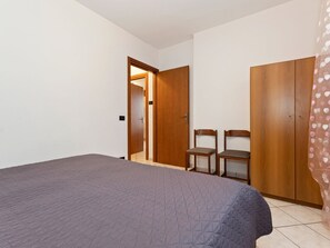 2 chambres, ameublement personnalisé
