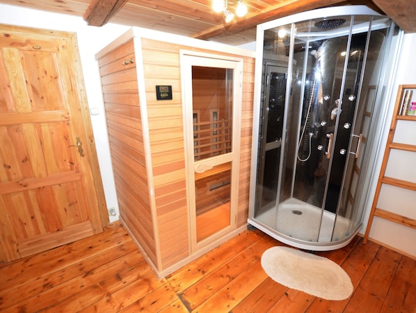 Bathroom - Comfortable Holiday Home With Sauna and Billiards, Near the Slopes (Liberec)