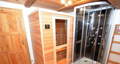 Comfortable Holiday Home With Sauna and Billiards, Near the Slopes