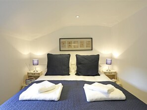 2 bedrooms, individually furnished, bed sheets - Hidden gem in the Centre of Aldeburgh on the Suffolk Coast (Aldeburgh)