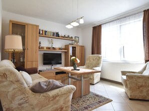 Apartment | Living room - Cozy Apartment in Pepelow near Baltic Sea (Am Salzhaff)
