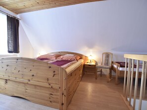 Apartment | 2 Schlafzimmer, individuell eingerichtet, Bettwäsche