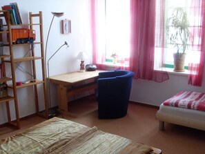 Apartment | 3 bedrooms, individually furnished, bed sheets - Charmante Wohnung mit Garten in Blowatz (Blowatz)