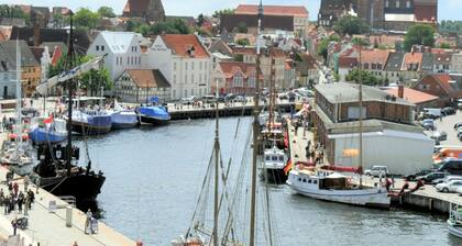 Einladende Ferienwohnung mit Terrasse in Wismar