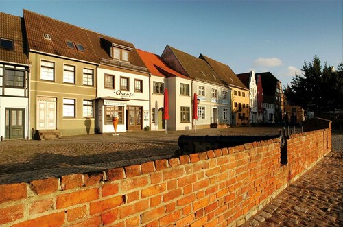 Einladende Ferienwohnung mit Terrasse in Wismar