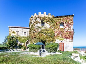 Villa | Exterior - Apartment in Santa Caterina by Private Beach (Santa Caterina dello Ionio)