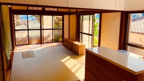 Private Vacation Home | Desk - Ofunagura no wagaya Building A (Nagasaki)
