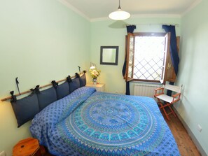 Cottage | 2 bedrooms, individually furnished, bed sheets