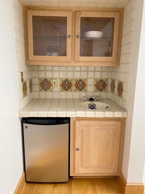 Interior - 🌲🚣♂️🦅 Spacious Lake Cottage MSTR Suite LRG Deck Lake Wallenpaupack (Greentown)