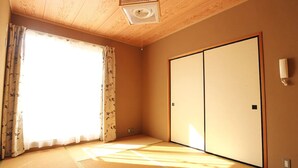 Unclassified image, 5 of 33, button - Corpo Asu (Nikko)